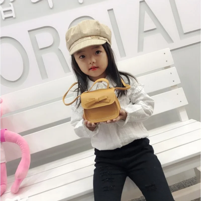 Coin Purse Kids PU Leather Solid Bowknot Princess Handbags Toddler Messenger Crossbody Bags Children Girls Princess Shoulder Bag 
Coin Purse Kids PU Leather Solid Bowknot Princess Handbags Toddler Messenger Crossbody Bags Children Girls Princess Shoulder Bag