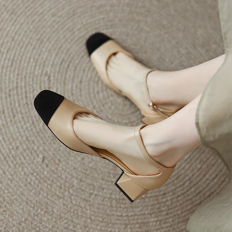 Сандалии женские летние на массивном каблуке, лоскутные босоножки с разрезами по бокам, эластичная обувь с ремешком сзади, разноцветные
Сандалии женские летние на массивном каблуке, лоскутные босоножки с разрезами по бокам, эластичная обувь с ремешком сзади, разноцветные