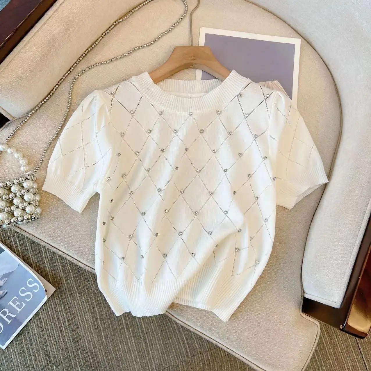 Женский трикотажный пуловер, с коротким рукавом 
Женский трикотажный пуловер, с коротким рукавом