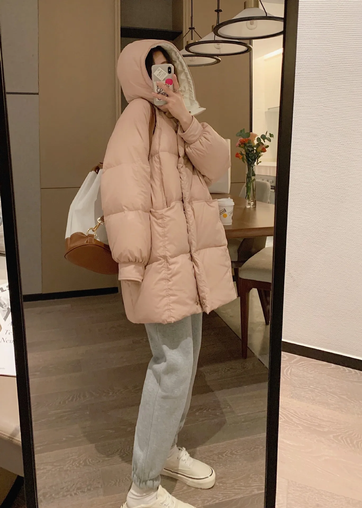 New fashion down cotton winter jacket women windproof waterproof warm solid mid-length coat casual parkas
New fashion down cotton winter jacket women windproof waterproof warm solid mid-length coat casual parkas