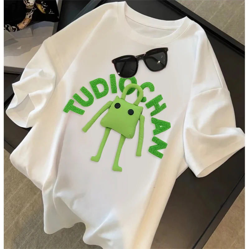 White short sleeved t-shirt for women's new summer cartoon design sense niche trendy brand loose cotton large top
White short sleeved t-shirt for women's new summer cartoon design sense niche trendy brand loose cotton large top