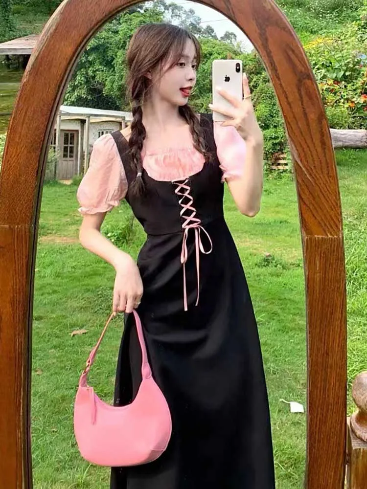 Платье-миди женское летнее составного кроя с пышными рукавами
Платье-миди женское летнее составного кроя с пышными рукавами