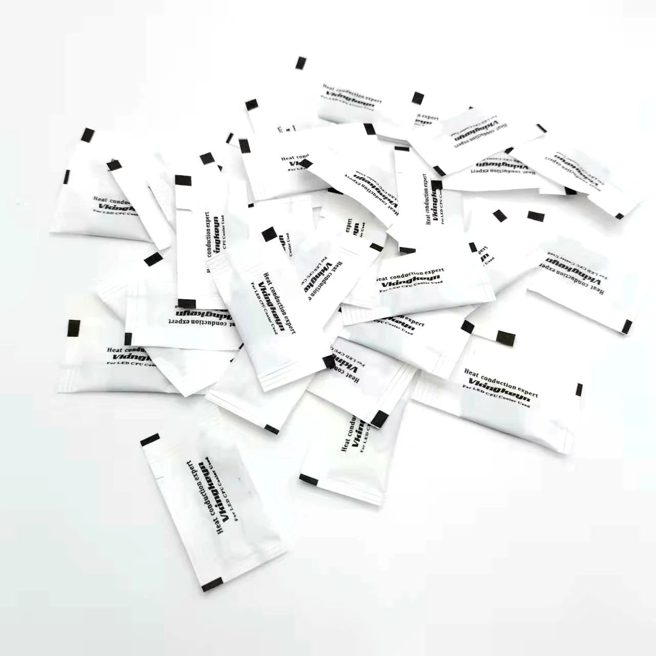 20pcs/lot 16g Gray Silicone Compound Thermal Paste Conductive Grease Heatsink For CPU GPU Chipset notebook Cooling
20pcs/lot 16g Gray Silicone Compound Thermal Paste Conductive Grease Heatsink For CPU GPU Chipset notebook Cooling