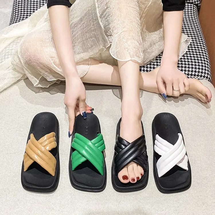 Shoes Slippers Casual Slipers Women Lady Square Toe Slides Luxury 2022 Girl Flat Soft Summer Fabric Rome Rubber PU Basic
Shoes Slippers Casual Slipers Women Lady Square Toe Slides Luxury 2022 Girl Flat Soft Summer Fabric Rome Rubber PU Basic