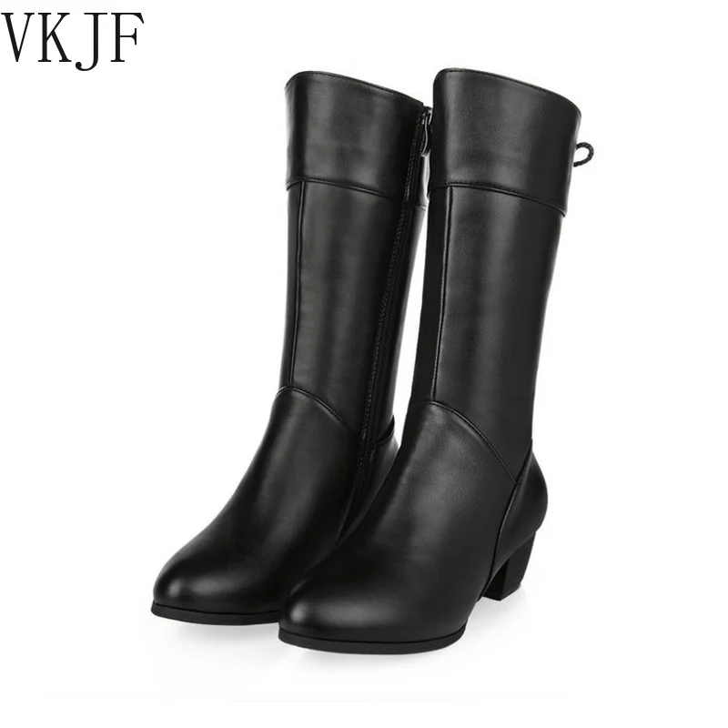 Rubber boots for women Black Leather 2022 Women's shoes Mid-Calf Boots Non Slip Design Spring Winter shoes
Rubber boots for women Black Leather 2022 Women's shoes Mid-Calf Boots Non Slip Design Spring Winter shoes