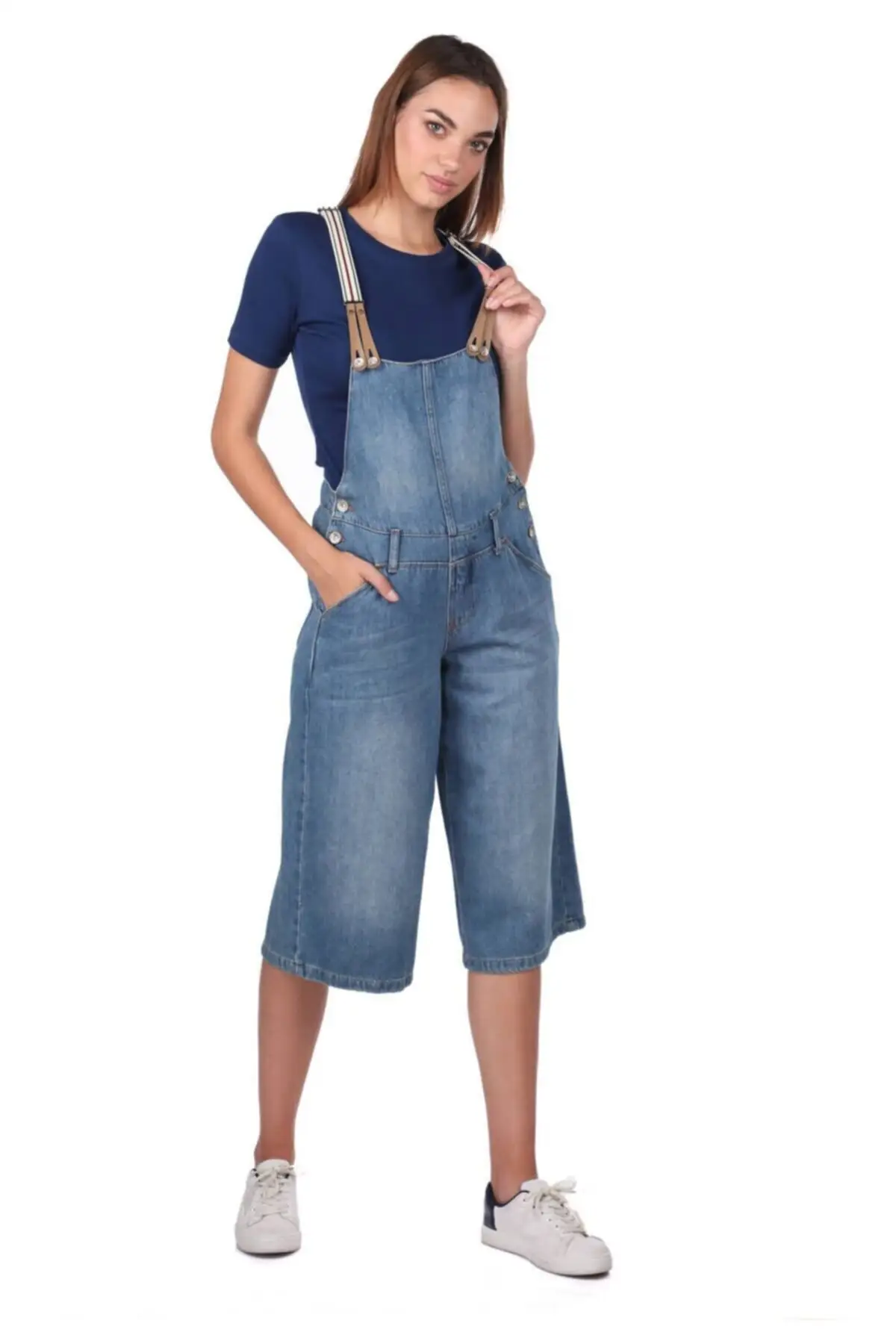 Women's Overalls Wide Leg Jean Capri Hot Style Quality Fabric Sleeveless Baggy Trousers Casual Jumpsuit
Women's Overalls Wide Leg Jean Capri Hot Style Quality Fabric Sleeveless Baggy Trousers Casual Jumpsuit