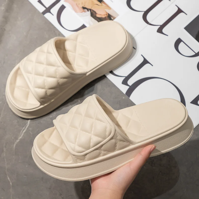 Women Summer Outdoor Men Lovers Slippers Diamond Grid Ladies Slippers Home Thick Sole Beach Slides Solid Girl Platform Shoes
Women Summer Outdoor Men Lovers Slippers Diamond Grid Ladies Slippers Home Thick Sole Beach Slides Solid Girl Platform Shoes