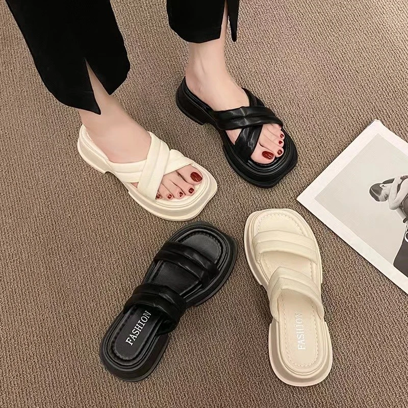 2023 New Fashion Women Sandals Platforms Casual Comfortable Soft Shoes Woman Summer Summer New Comfortable Platform Slippers 
2023 New Fashion Women Sandals Platforms Casual Comfortable Soft Shoes Woman Summer Summer New Comfortable Platform Slippers