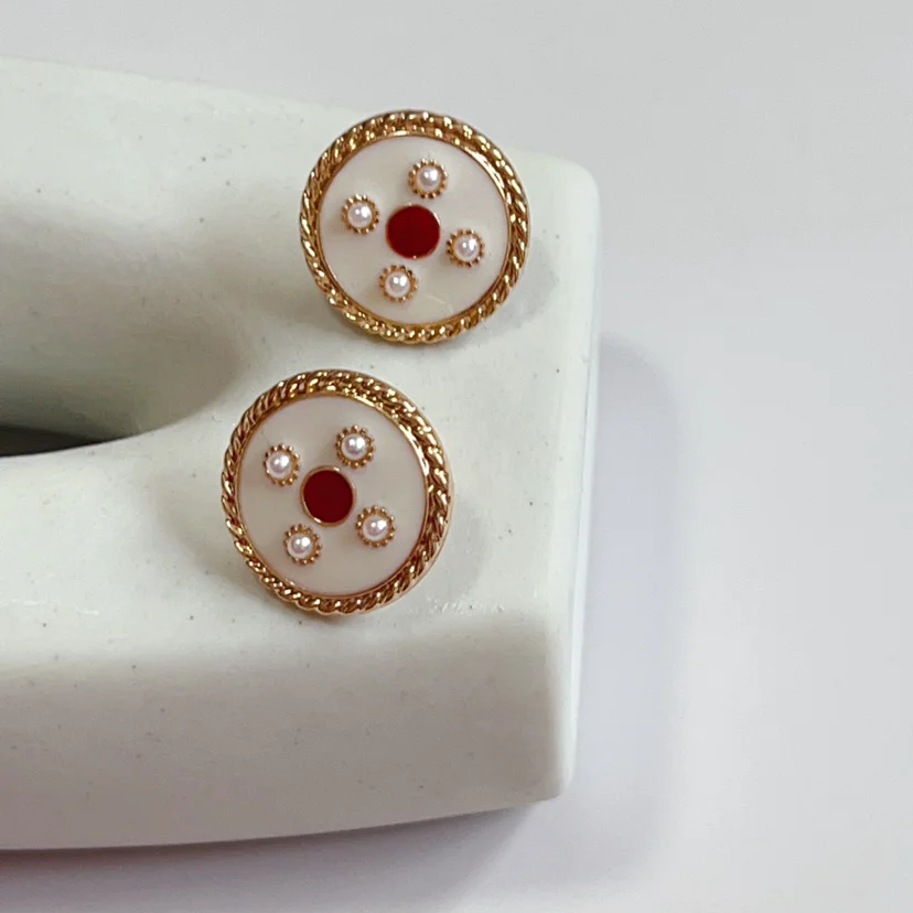 

New Vintage Imitation Stone Round Gypsophila Crystal Stud Earring Hypoallergenic Engagement Wedding Stud Earrings