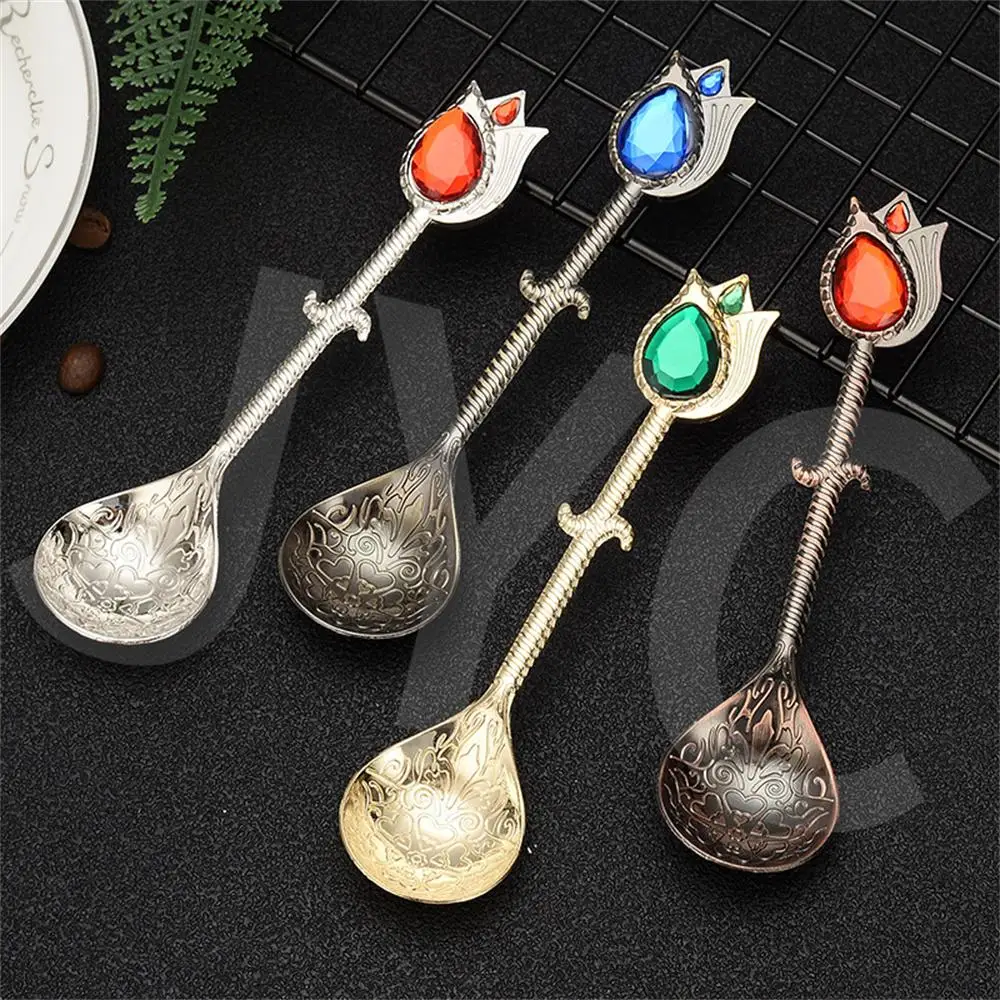 

Luxury Tableware Jewel Decorated Spoon Dessert Cake Scoop Ice Cream Spoons Tabledecor Ladle Teaspoon Stylish Kitchen Accessory