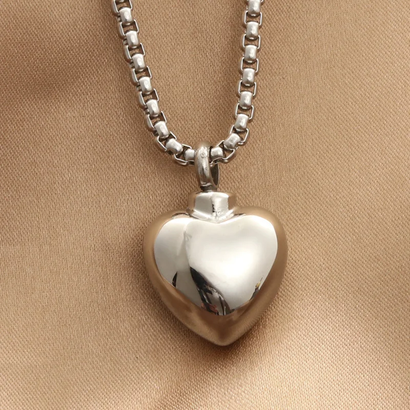 punk jewelry titanium steel perfume bottle pendant necklace for men vintage accessories heart bottle stainless steel men chain
punk jewelry titanium steel perfume bottle pendant necklace for men vintage accessories heart bottle stainless steel men chain