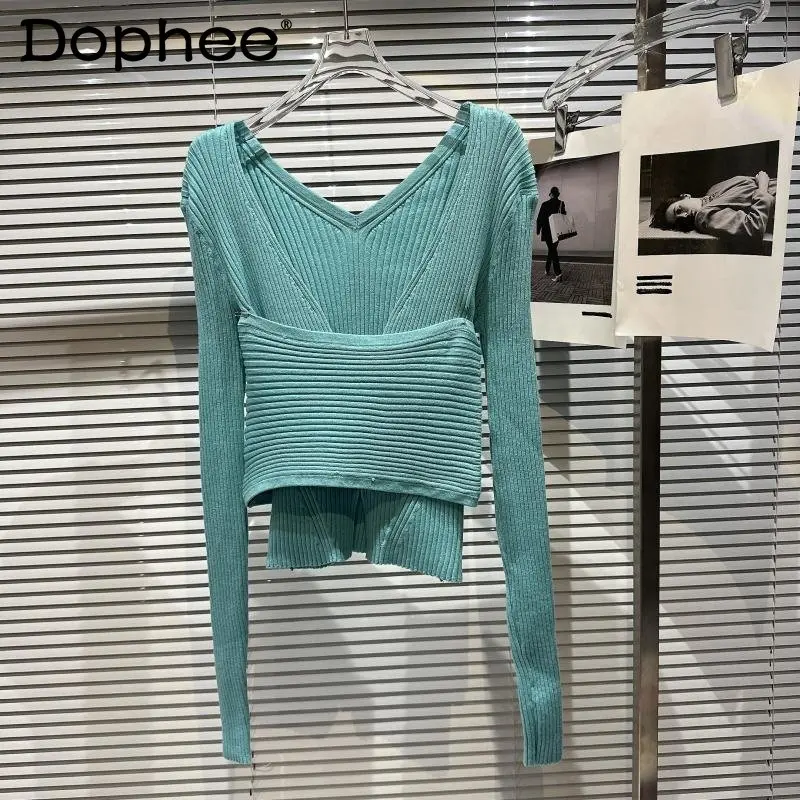 Женский трикотажный кардиган, укороченный топ с V-образным вырезом, комплект из двух предметов, Осень-зима 2022
Женский трикотажный кардиган, укороченный топ с V-образным вырезом, комплект из двух предметов, Осень-зима 2022