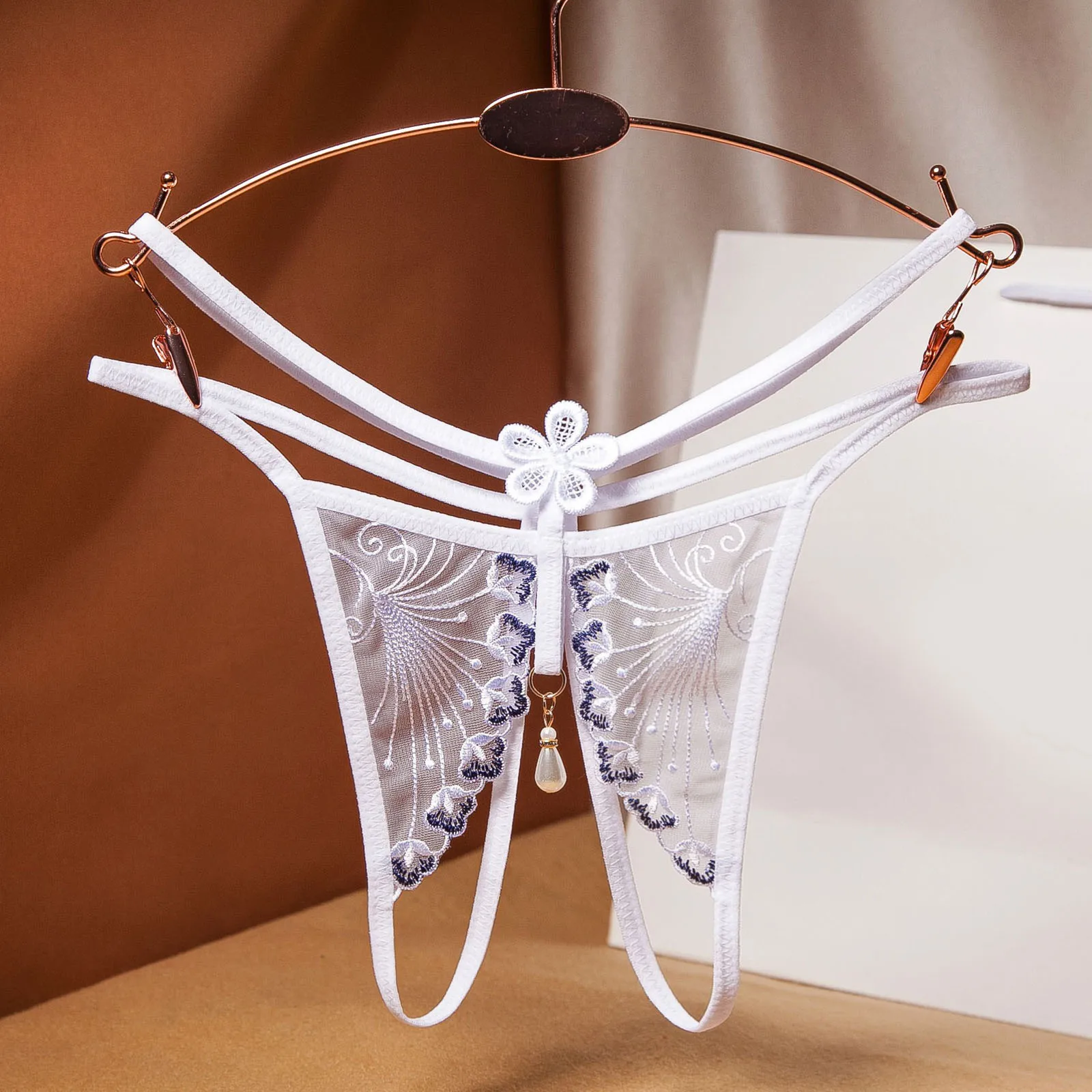 Fashion Lingerie Erotic G-string Open Crotch Panties Sexy Butterfly Sequins Underwear Crotchless Pearls String Embroidery Thong
Fashion Lingerie Erotic G-string Open Crotch Panties Sexy Butterfly Sequins Underwear Crotchless Pearls String Embroidery Thong