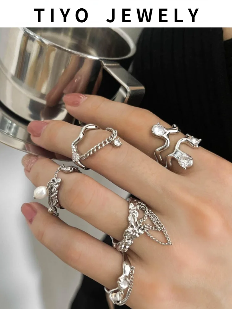 TIYO Delicate Jewelry Geometric Hip Hop Ring Popular Design High Quality AAA Zircon Pearl Ring For Girl Lady Gifts
TIYO Delicate Jewelry Geometric Hip Hop Ring Popular Design High Quality AAA Zircon Pearl Ring For Girl Lady Gifts