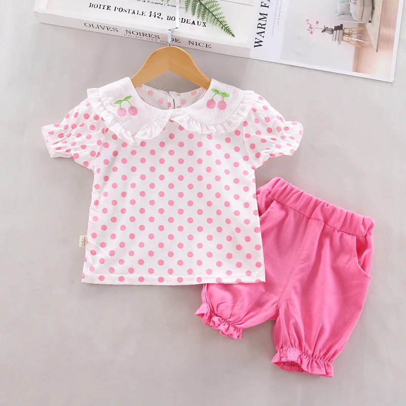 Комплект одежды для маленьких девочек, летняя футболка в горошек с отложным воротником в Корейском стиле, топы и шорты, Одежда для младенцев... 
Комплект одежды для маленьких девочек, летняя футболка в горошек с отложным воротником в Корейском стиле, топы и шорты, Одежда для младенцев...