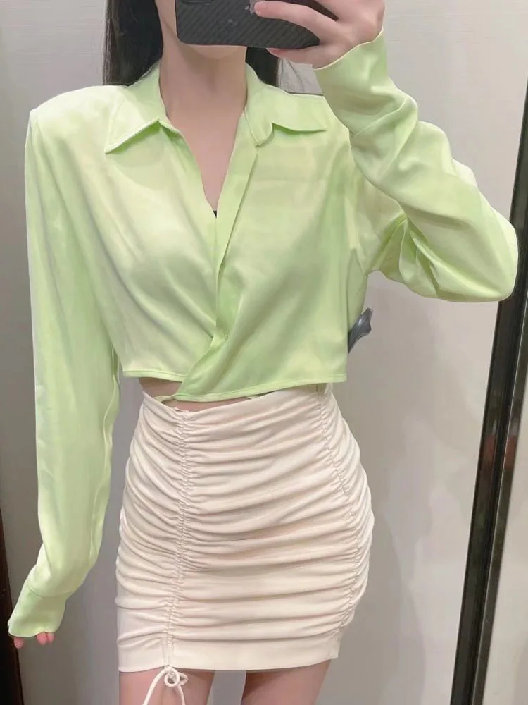 YLJHQX Women Fashion Silk Texture Solid Lace Up Cropped Shirts Vintage V-Neck Long Sleeves Female Chic Lady Top
YLJHQX Women Fashion Silk Texture Solid Lace Up Cropped Shirts Vintage V-Neck Long Sleeves Female Chic Lady Top