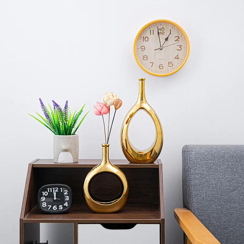 Modern Minimalist Home Dining Table Living Room Decoration Black Ceramic Dried Flower Vase
Modern Minimalist Home Dining Table Living Room Decoration Black Ceramic Dried Flower Vase