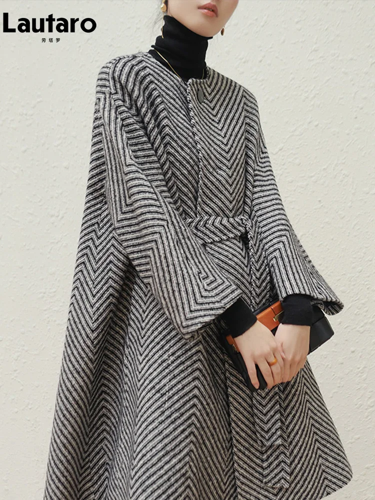 

Lautaro Autumn Winter Black and White Zigzag Woolen Coat Women Sashes A Line Loose Elegant Stylish Runway Korean Fashion 2022