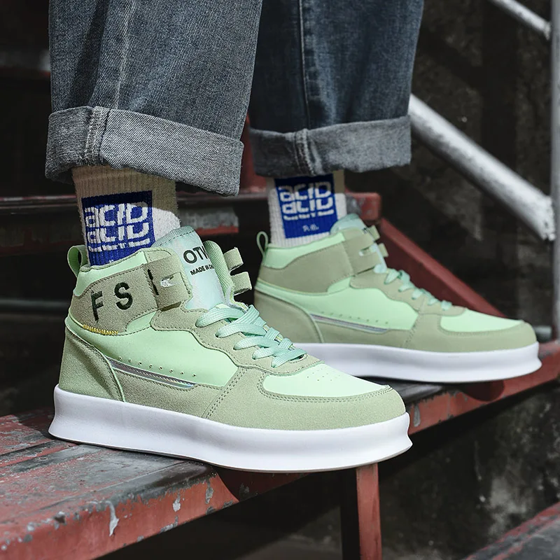 High-top leather men's shoes spring 2023 new casual shoes men's summer breathable lace-up trend sneakers
High-top leather men's shoes spring 2023 new casual shoes men's summer breathable lace-up trend sneakers