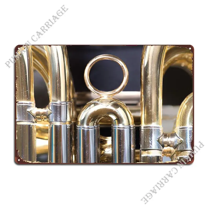 Детали металлического плаката в виде рога
Детали металлического плаката в виде рога