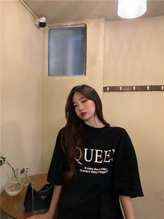 8049 women Mid-length summer loose large version of the bottoms disappeared short-sleeved T-shirt
8049 women Mid-length summer loose large version of the bottoms disappeared short-sleeved T-shirt