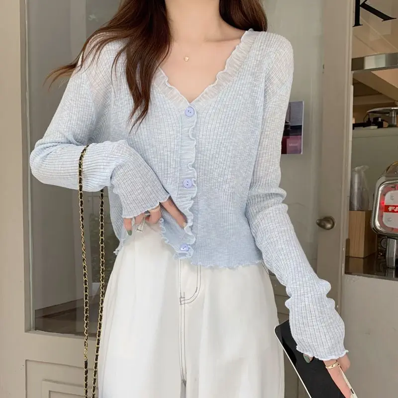 New Summer Cardigan Women Korean Fashion Sweet V-neck Ruched Button Long Sleeve See Through Cropped Cardigans
New Summer Cardigan Women Korean Fashion Sweet V-neck Ruched Button Long Sleeve See Through Cropped Cardigans