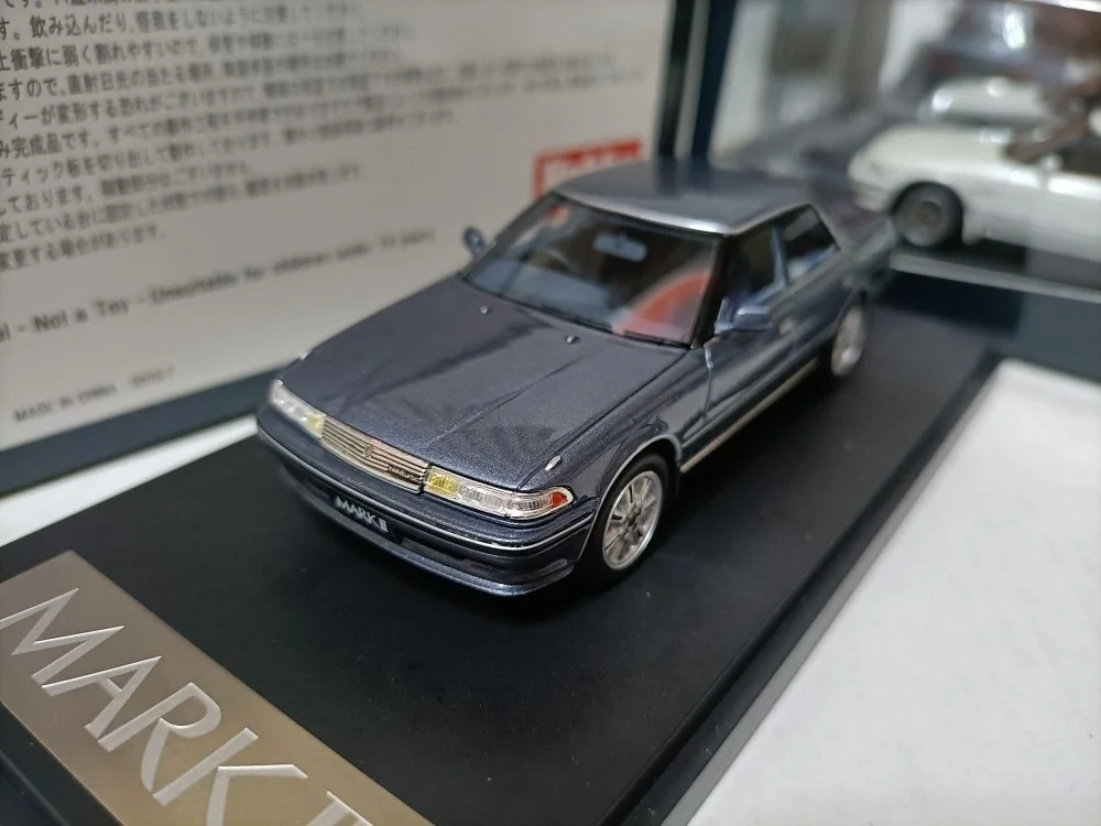 1/43 simulation car model MARK43 Toyota Mark II Hardtop GT turbo gray high-end collection decoration gift
1/43 simulation car model MARK43 Toyota Mark II Hardtop GT turbo gray high-end collection decoration gift
