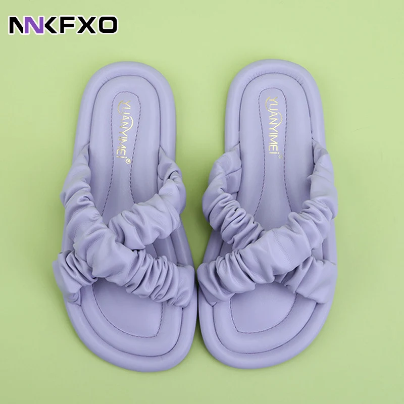 Women Summer New Flat Sandals Slippers Female Square Heel Pleated Sandal Ladies Casual Soft Bottom Square Toe Slides Hot Sale
Women Summer New Flat Sandals Slippers Female Square Heel Pleated Sandal Ladies Casual Soft Bottom Square Toe Slides Hot Sale