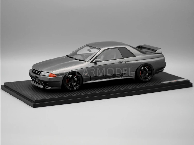 Модель автомобиля статическая из полимерного сплава, 1:18, NISSAN NISMO GTR R34 BNR32 CRS JDM, имитация ограниченного выпуска, игрушка в подарок
Модель автомобиля статическая из полимерного сплава, 1:18, NISSAN NISMO GTR R34 BNR32 CRS JDM, имитация ограниченного выпуска, игрушка в подарок