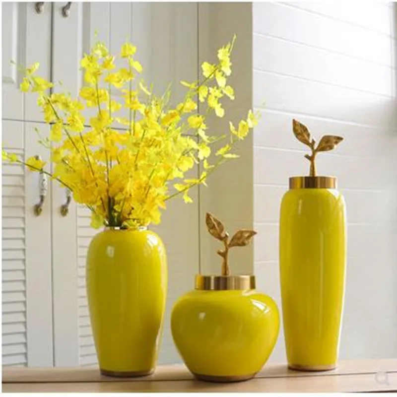 European style modern minimalist fashion yellow ceramic vase crafts, home office shop desktop decoration gift
European style modern minimalist fashion yellow ceramic vase crafts, home office shop desktop decoration gift