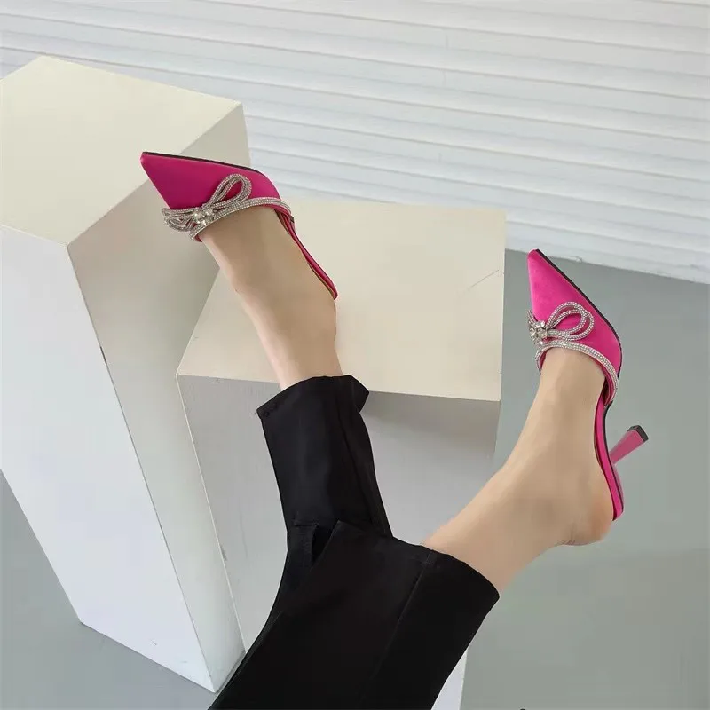 2023 New Fashion Butterfly-knot Women Slippers Thin Low Heels Pointed Toe Design Slip on Summer Mules Slides Shoes Woman Sandals
2023 New Fashion Butterfly-knot Women Slippers Thin Low Heels Pointed Toe Design Slip on Summer Mules Slides Shoes Woman Sandals