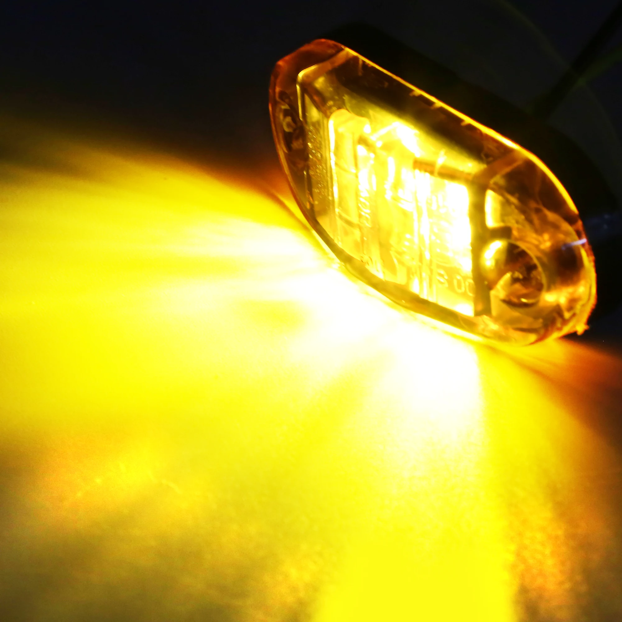 Комплект Из 10 Овальных Светодиодных Фонарей (4 LED) Для Передних И Задних Указателей Поворота, 12В-24В
Комплект Из 10 Овальных Светодиодных Фонарей (4 LED) Для Передних И Задних Указателей Поворота, 12В-24В