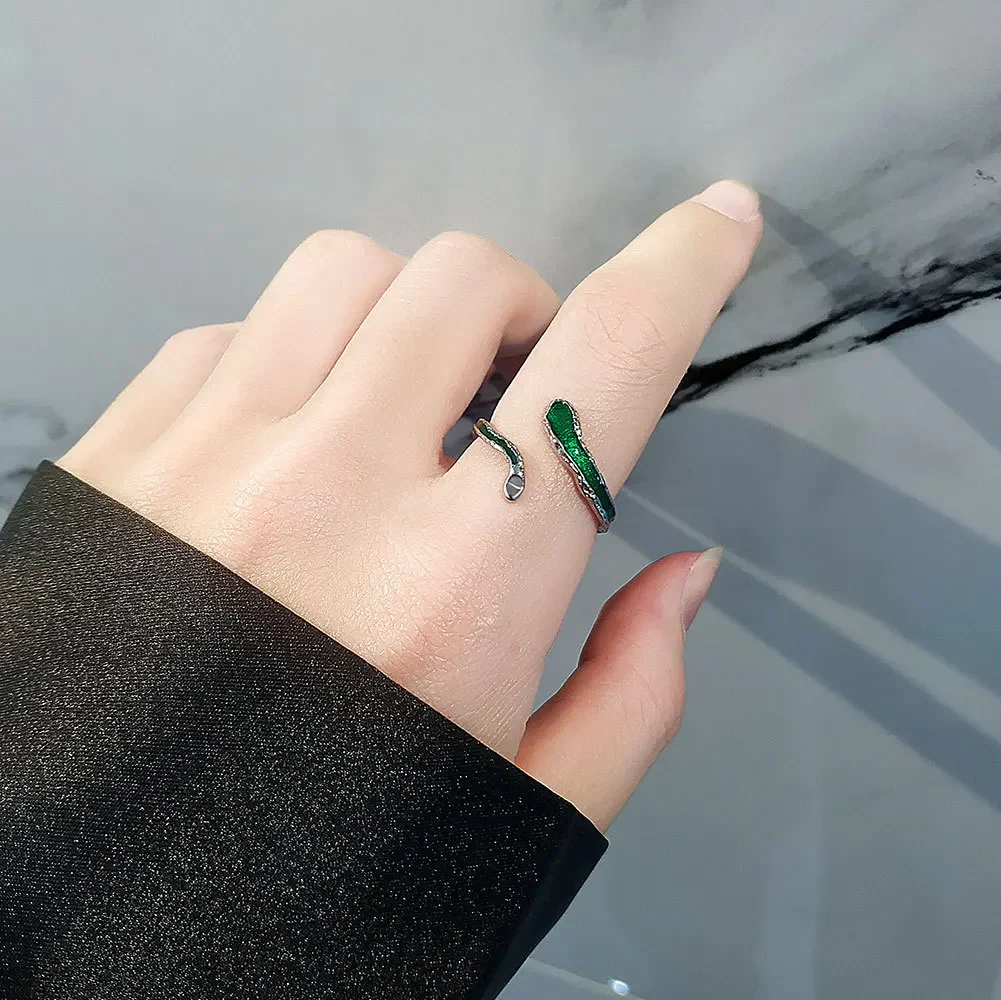Trendy Minimalism Silver Green Cross Opening Rings for Women Girls Simple Snake Shaped Anillos Jewelry Party Gifts Accessories
Trendy Minimalism Silver Green Cross Opening Rings for Women Girls Simple Snake Shaped Anillos Jewelry Party Gifts Accessories