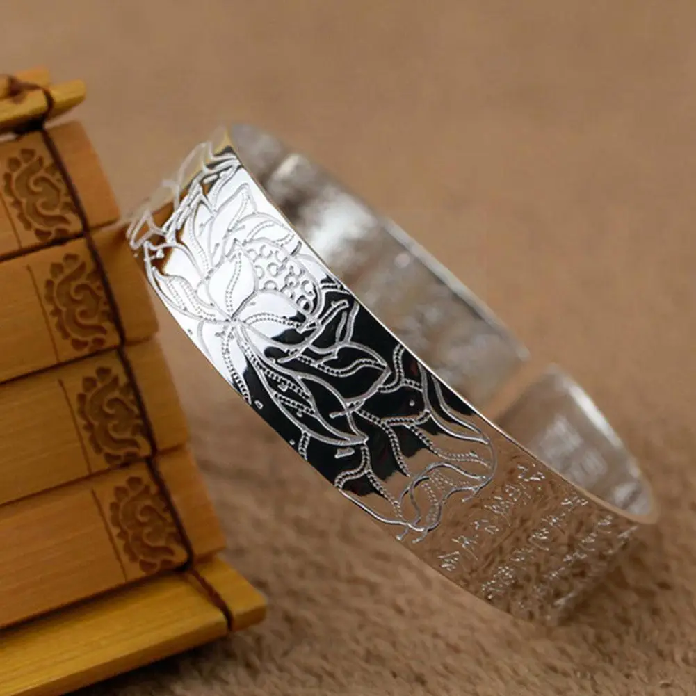 Vintage Flower Bracelet Religious Jewelry For Women Ladies Elegant Bangles Charm Jewelry Bracelet C0g7
Vintage Flower Bracelet Religious Jewelry For Women Ladies Elegant Bangles Charm Jewelry Bracelet C0g7