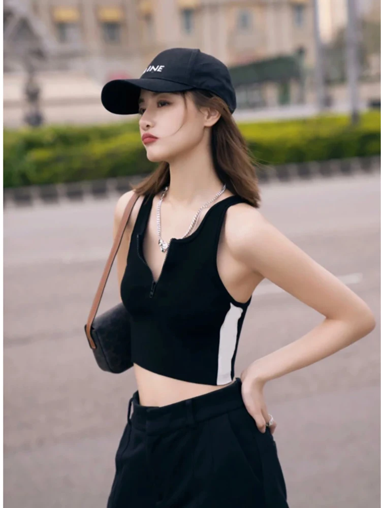 Provide label High Quality Summer Women Fashion Runway Sexy Spaghetti Strap Side Woven Stretch High Waist Top Knitting Tank Tops
Provide label High Quality Summer Women Fashion Runway Sexy Spaghetti Strap Side Woven Stretch High Waist Top Knitting Tank Tops
