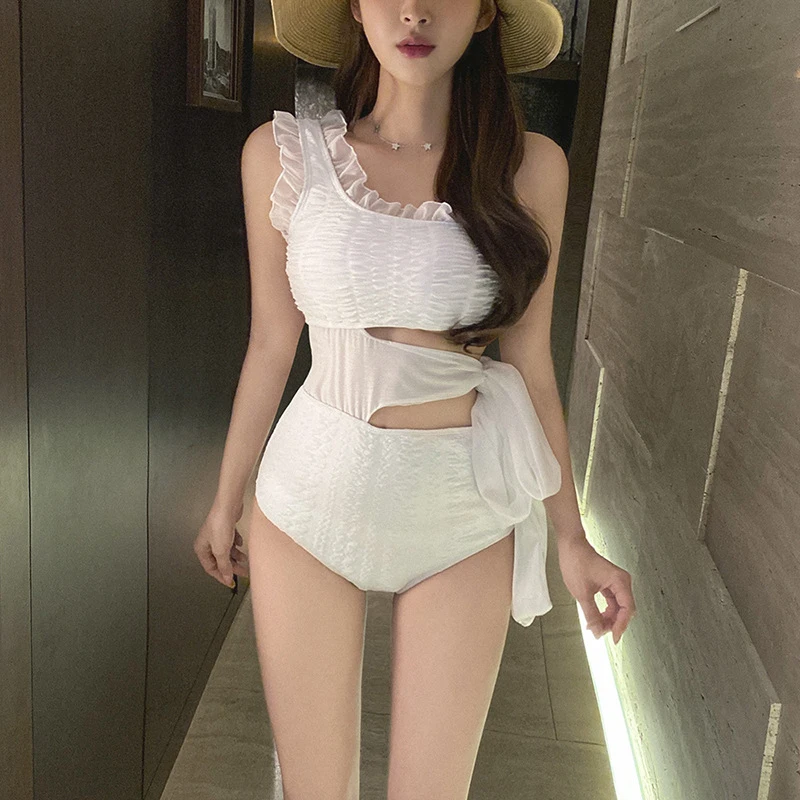 Women Bathing Suit Summer One Piece Korea New Sexy Backless Swimsuit Bind Hollow Out Solid Polyester 2022 Swimwear Beach Outings
Women Bathing Suit Summer One Piece Korea New Sexy Backless Swimsuit Bind Hollow Out Solid Polyester 2022 Swimwear Beach Outings