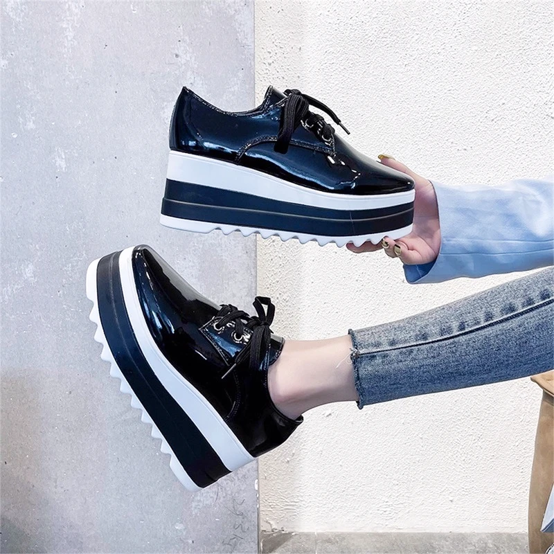 Women's Autumn Shoes 2022 New Fashion Patchwork Ladies Squar Toe Lace Up Platform Shoes Home Office Dress Female Casual Flats
Women's Autumn Shoes 2022 New Fashion Patchwork Ladies Squar Toe Lace Up Platform Shoes Home Office Dress Female Casual Flats