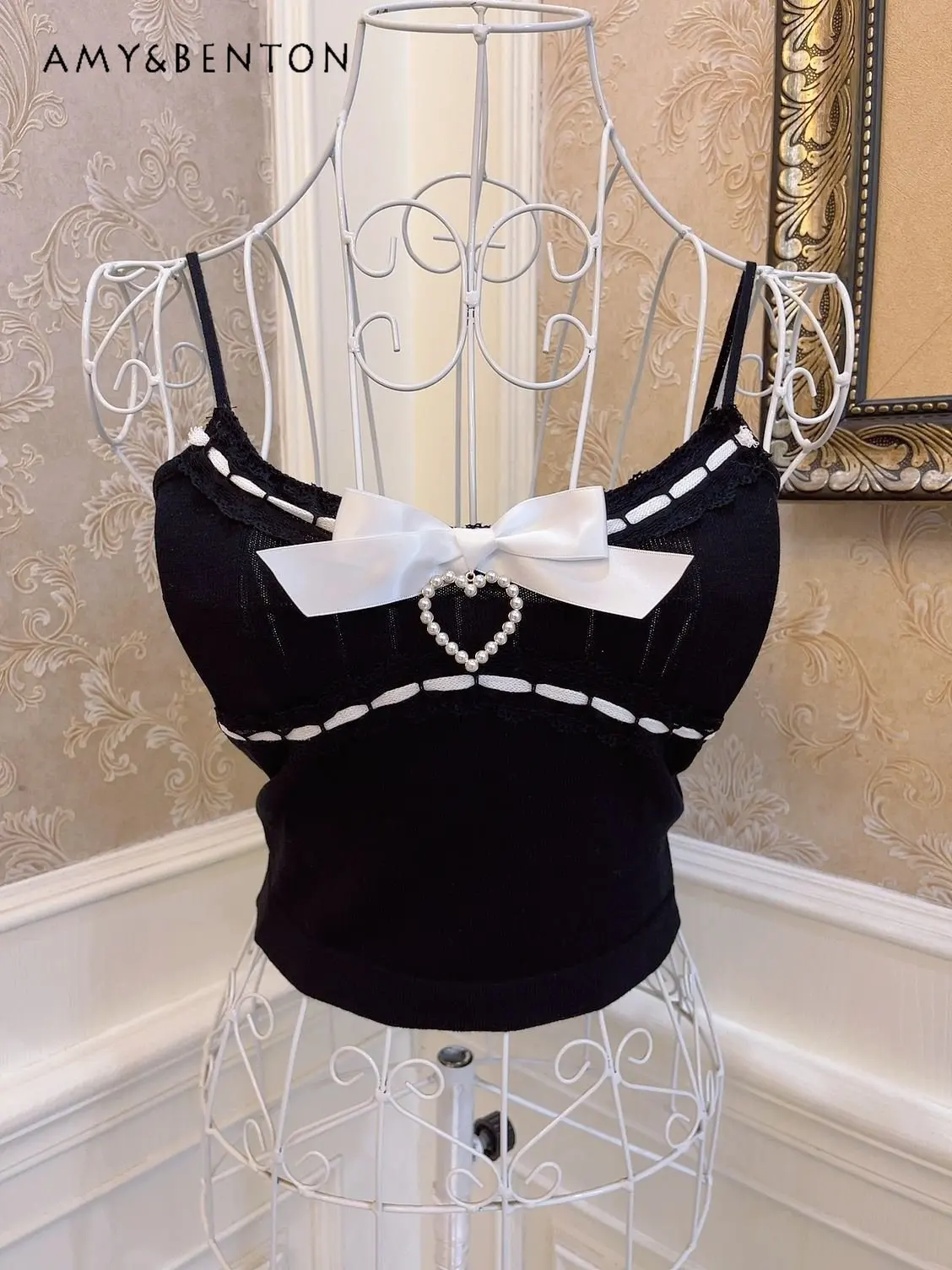 Lolita Style Princess Bowknot Crop Top Pearl Heart Lace Slim Fit Lady Sexy Sling Umbilical Summer New Simple Camisole for Women
Lolita Style Princess Bowknot Crop Top Pearl Heart Lace Slim Fit Lady Sexy Sling Umbilical Summer New Simple Camisole for Women