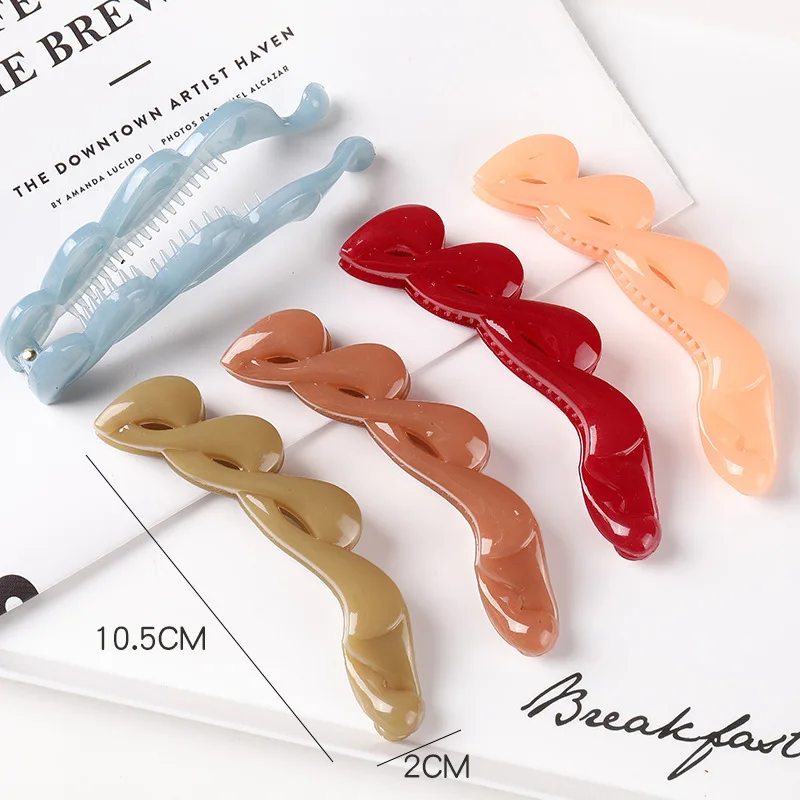10.5cm Large Ponytail Clip Hair Claws Hollow Long Twisted Claw Clip Temperament Grip Clip Versatile Hair Accessories for Women
10.5cm Large Ponytail Clip Hair Claws Hollow Long Twisted Claw Clip Temperament Grip Clip Versatile Hair Accessories for Women