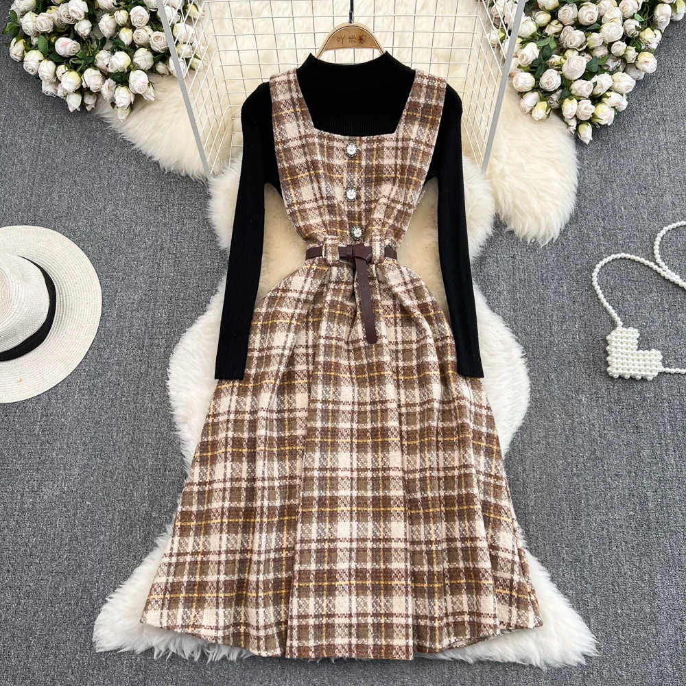 Retro Temperament in the Long Waist Waist Plaid Dress + Round Collar Bottom Jacket Two Sets 
Retro Temperament in the Long Waist Waist Plaid Dress + Round Collar Bottom Jacket Two Sets