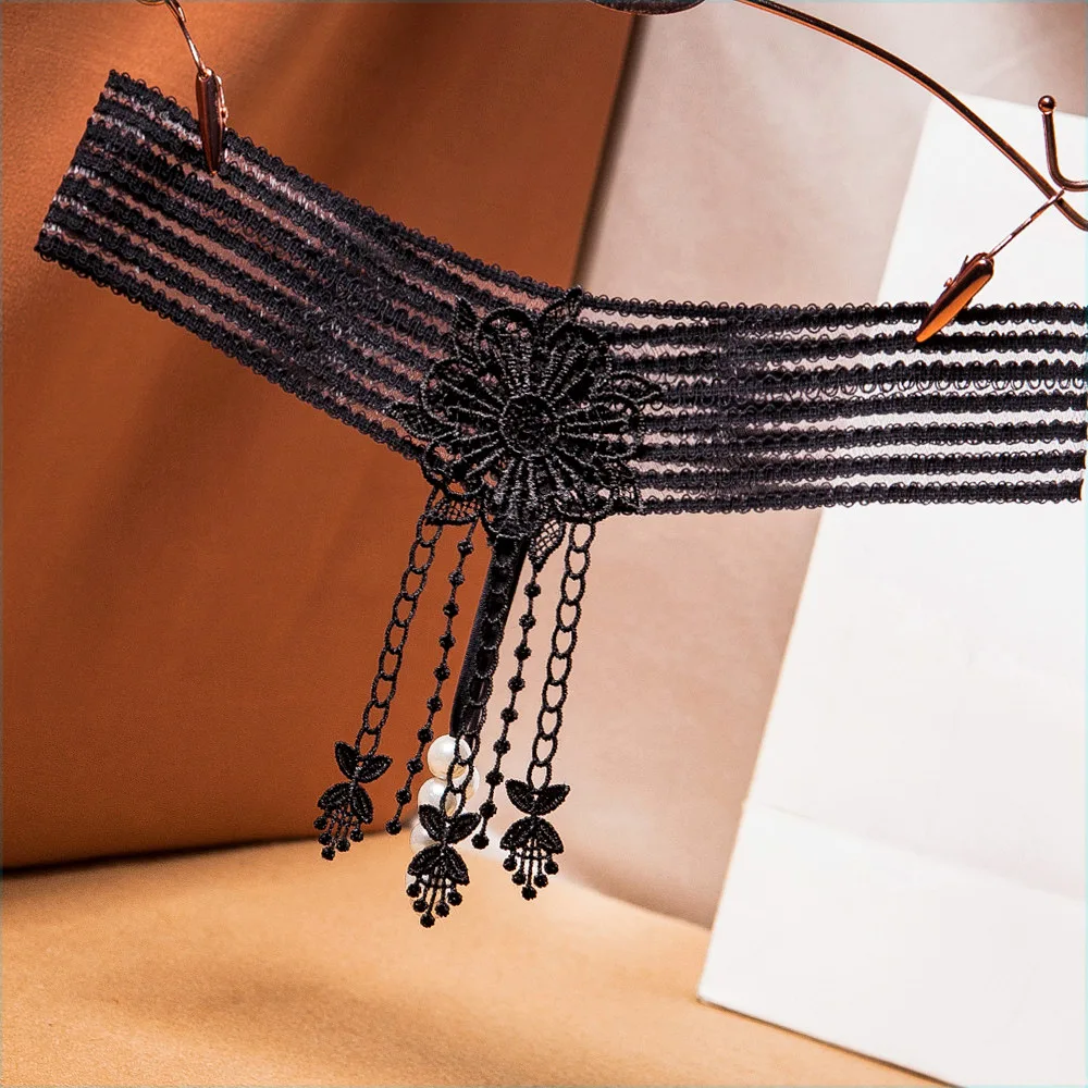 Womens Silk Satin Thong Panties Lace G String Thong T Back Shiny Satin Underwear
Womens Silk Satin Thong Panties Lace G String Thong T Back Shiny Satin Underwear