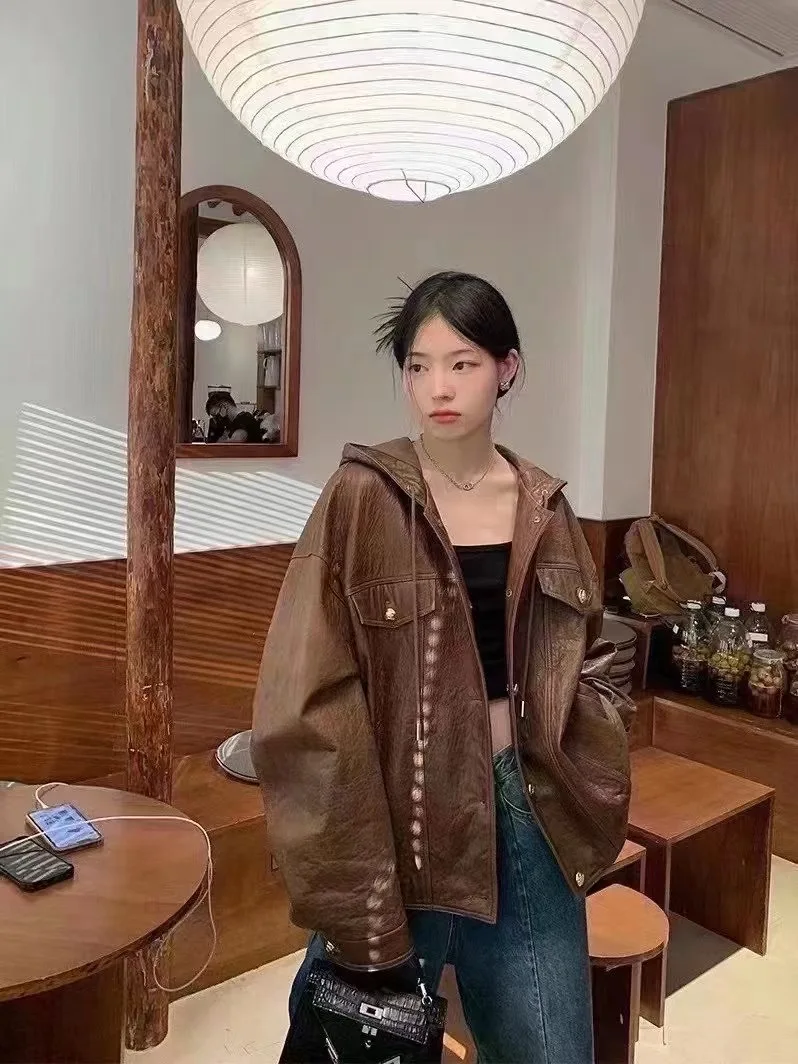 2023AW Fashion Casual New Women's Motorcycle Outdoor Hooded Leather JacketSingle Breasted Windproof Long Sleeve Coat Vintage Y2K
2023AW Fashion Casual New Women's Motorcycle Outdoor Hooded Leather JacketSingle Breasted Windproof Long Sleeve Coat Vintage Y2K