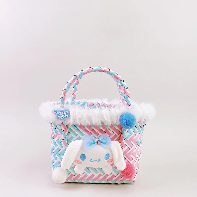 Cute Sanrio Handbag Kuromi Accessories Kawaii Beauty Cartoon Anime Doll Woven Vegetable Basket Portable Portable Toys Girls Gift
Cute Sanrio Handbag Kuromi Accessories Kawaii Beauty Cartoon Anime Doll Woven Vegetable Basket Portable Portable Toys Girls Gift