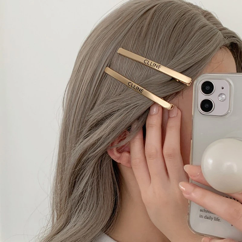 2PCS Simple Letter Hair Clips Barrettes Pins Korean Style Fashion Metal Hairgrips Hairpins Hair Accessories For Women Headwear 
2PCS Simple Letter Hair Clips Barrettes Pins Korean Style Fashion Metal Hairgrips Hairpins Hair Accessories For Women Headwear