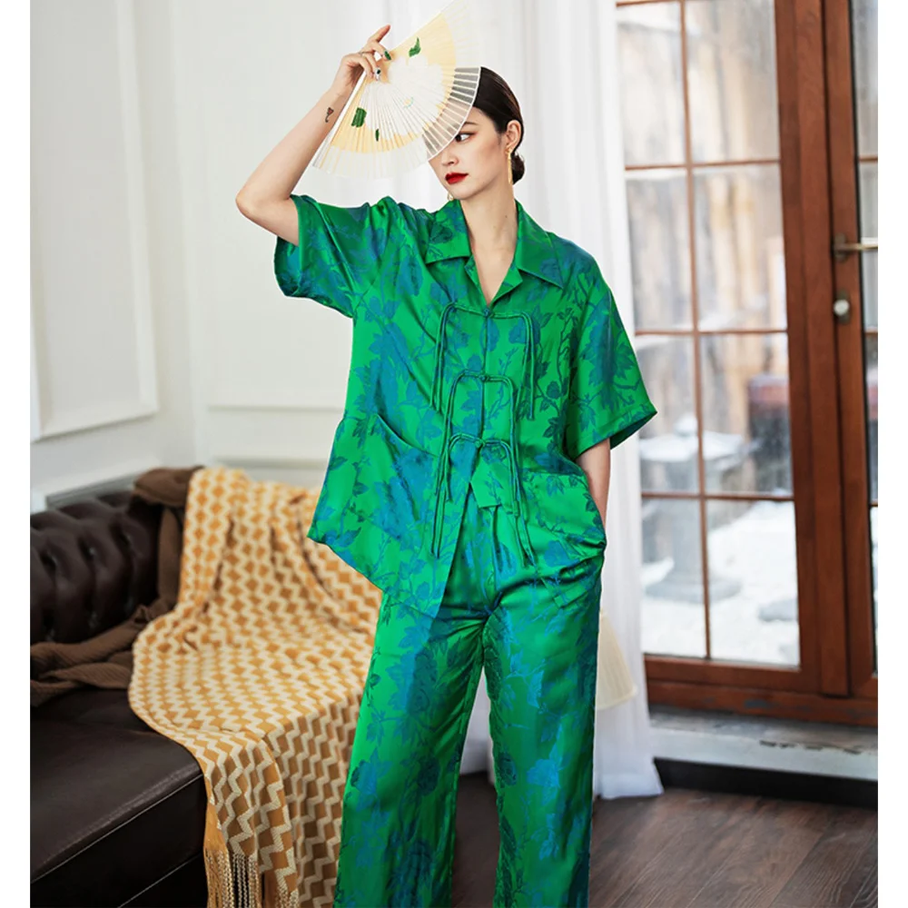 Autumn Luxury Satin Women Green Print Pajamas Set Half Sleeve Shirt Loose Pants Sleepwear Suit Ladies Office 2 Piece Sets Outfit
Autumn Luxury Satin Women Green Print Pajamas Set Half Sleeve Shirt Loose Pants Sleepwear Suit Ladies Office 2 Piece Sets Outfit