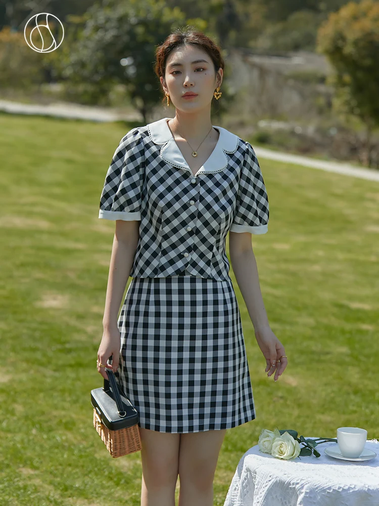 DUSHU 2022 Summer New Two Set Suits Women Black and White Plaid Clothing Lapel Top + High Waist Thin A-line Female Skirt
DUSHU 2022 Summer New Two Set Suits Women Black and White Plaid Clothing Lapel Top + High Waist Thin A-line Female Skirt