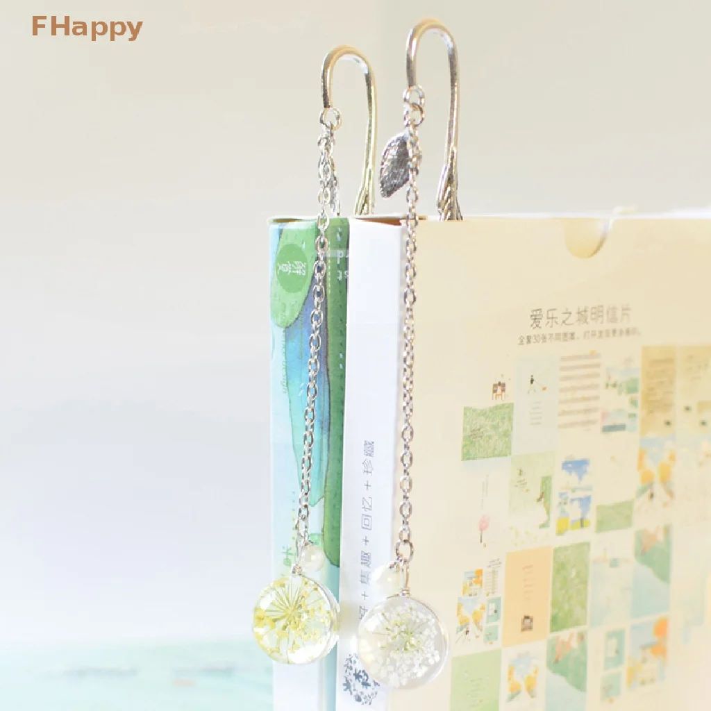 Chinese Ancient Style Flower Specimens Bookmark Pendant Metal Book Mark Stationery School Office Student Stationery Supply 
Chinese Ancient Style Flower Specimens Bookmark Pendant Metal Book Mark Stationery School Office Student Stationery Supply