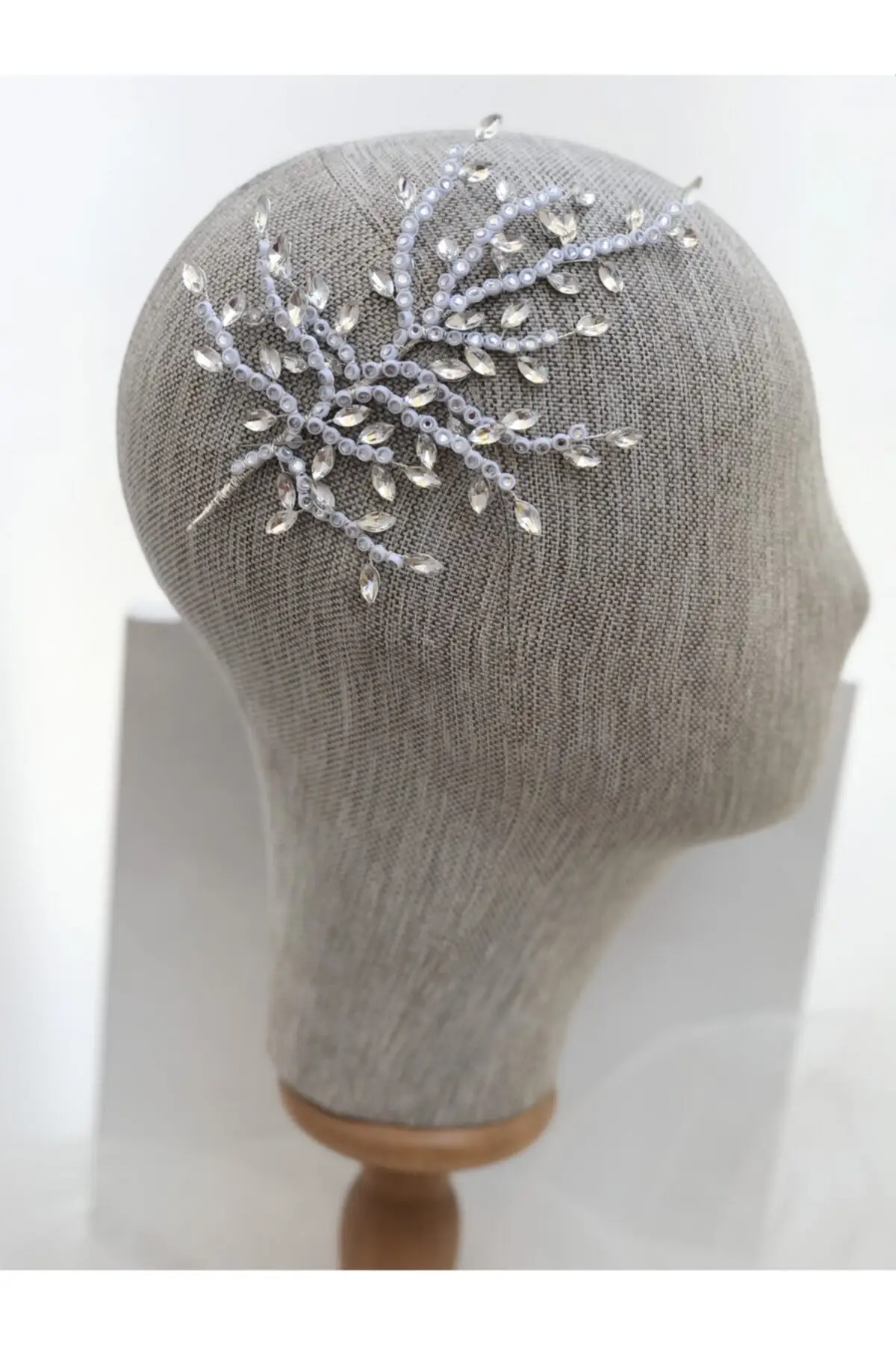 Bridal Accessories Rainbow Bridal White Crystal Detailed Side Bridal Hair Accessory Wedding For Bride And Bride And Bridesmaids
Bridal Accessories Rainbow Bridal White Crystal Detailed Side Bridal Hair Accessory Wedding For Bride And Bride And Bridesmaids