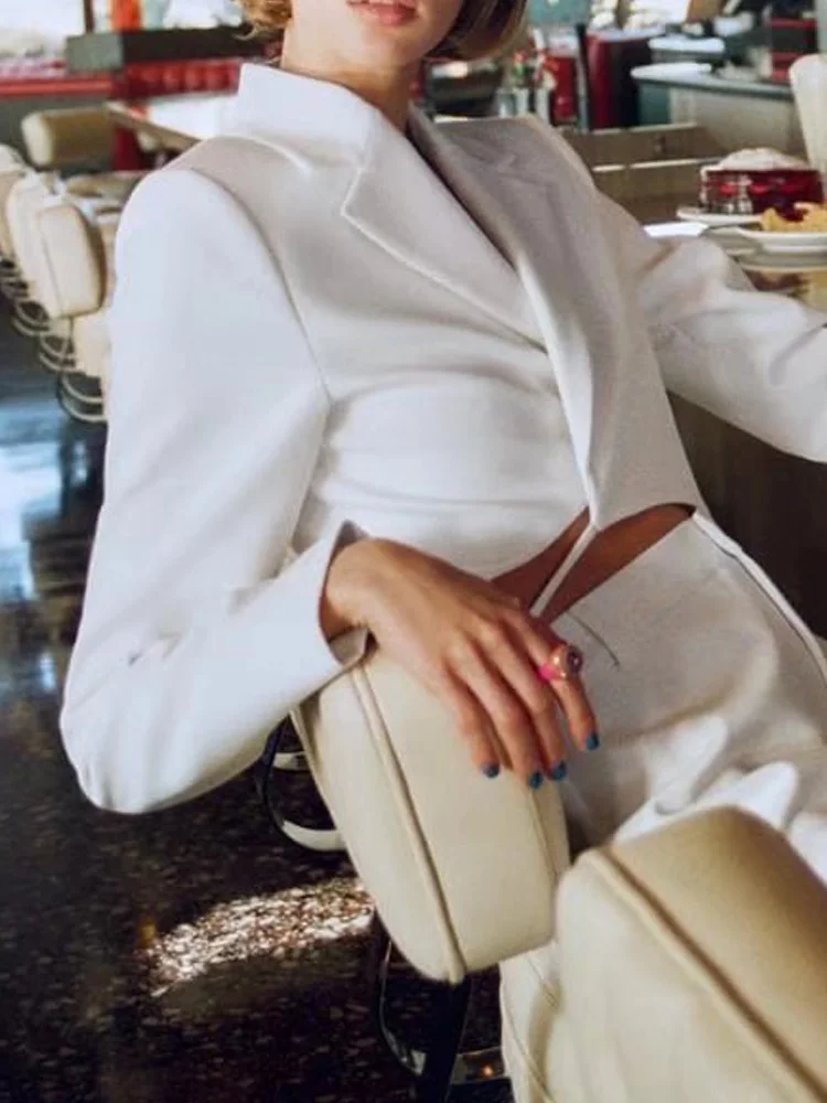 Kumsvag 2022 Summer Women Shorts Blazers Coats Casual White Bandage Full Sleeve Female Elegant Street Blazer Outerwear Clothing 
Kumsvag 2022 Summer Women Shorts Blazers Coats Casual White Bandage Full Sleeve Female Elegant Street Blazer Outerwear Clothing