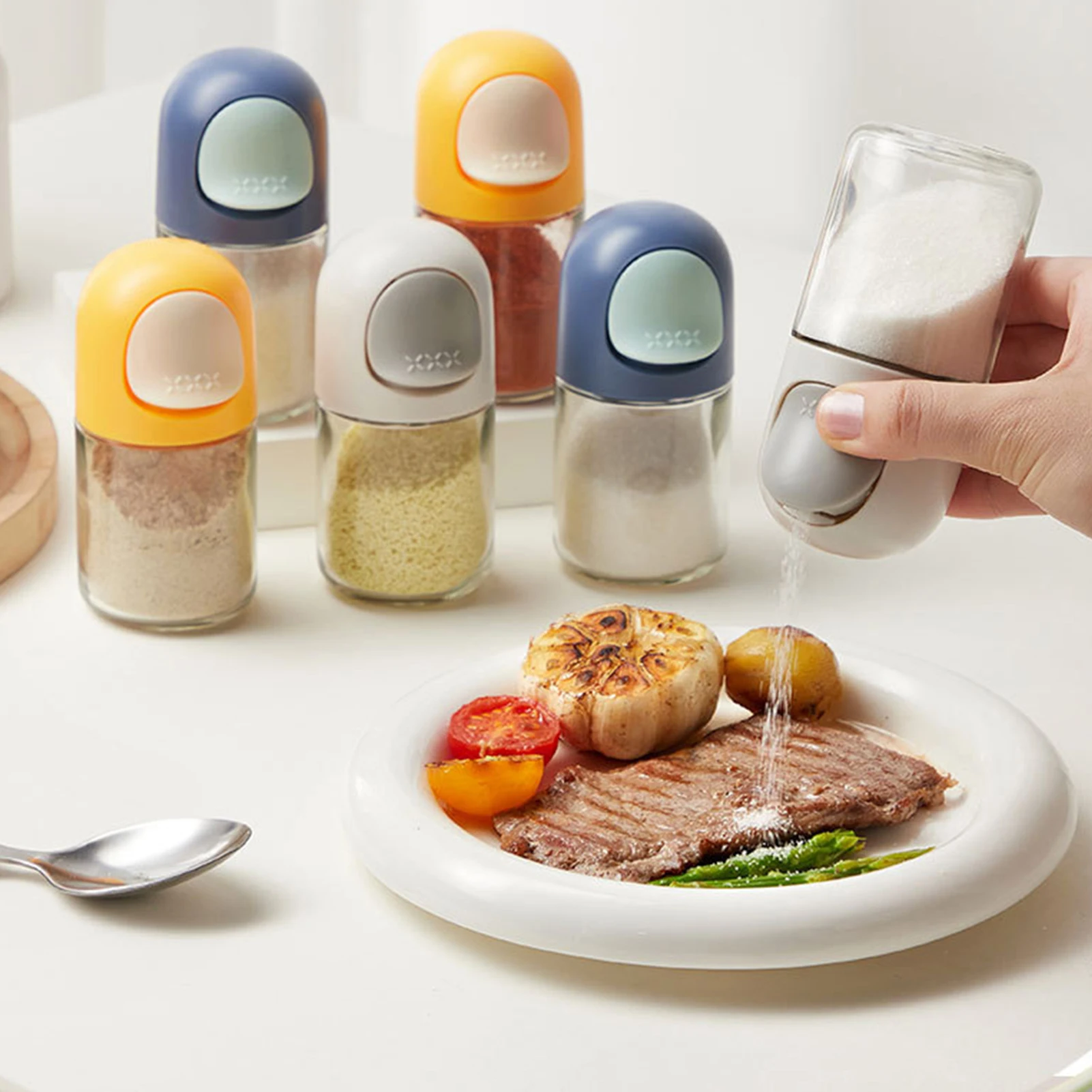 Quantitative Seasoning Jar Glass Salt Shaker Kitchen Seasoning Bottle Household Salt And Monosodium Glutamate Seasoning Pot
Quantitative Seasoning Jar Glass Salt Shaker Kitchen Seasoning Bottle Household Salt And Monosodium Glutamate Seasoning Pot